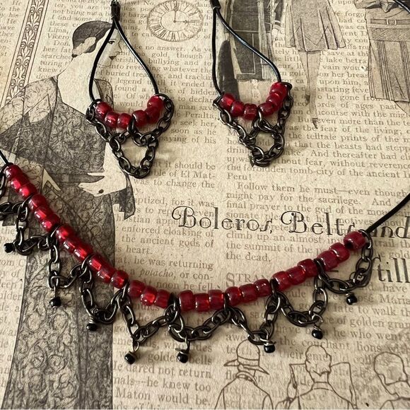 Hand Crafted Red/Black Beads & Chain Necklace & Earring Set - Picture 6 of 8